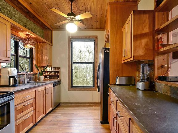 updated kitchen with dishwasher