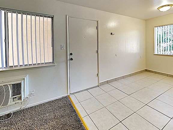 4th image of 1441 Parker Ave APT 29