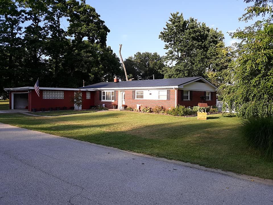 2nd image of 4230 S 9th St