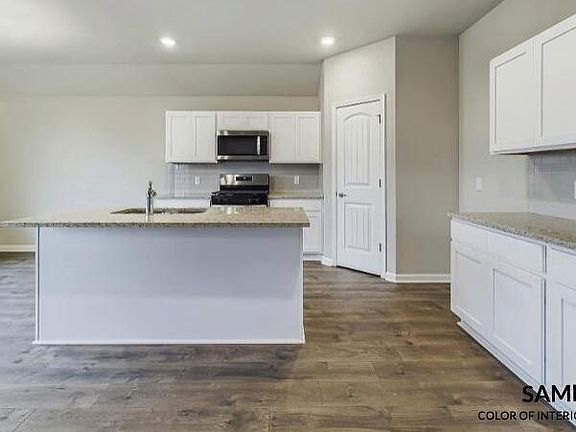 5th image of 114 Hill View Dr