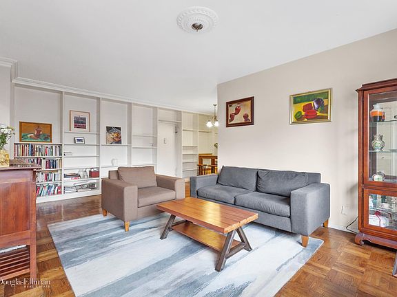 2nd image of 360 E 72nd St APT A1504