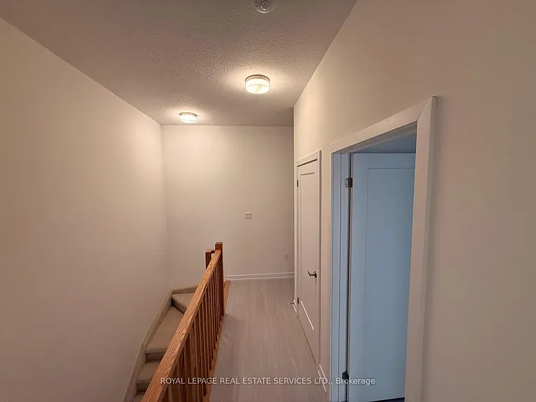P6 Palace St #25-320 — Photo 13