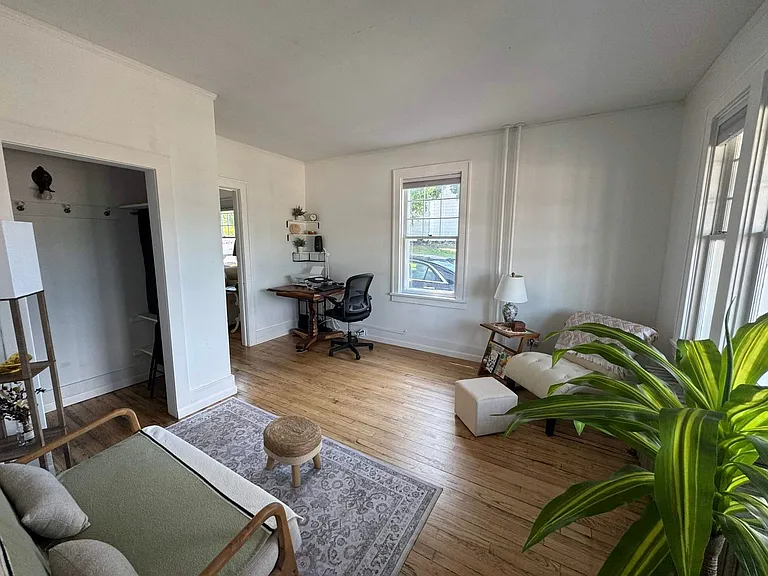 105 W Houghton Ave — Photo 22