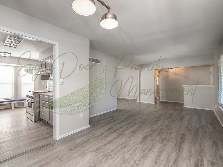 11913 Sycamore Ave — Photo 18