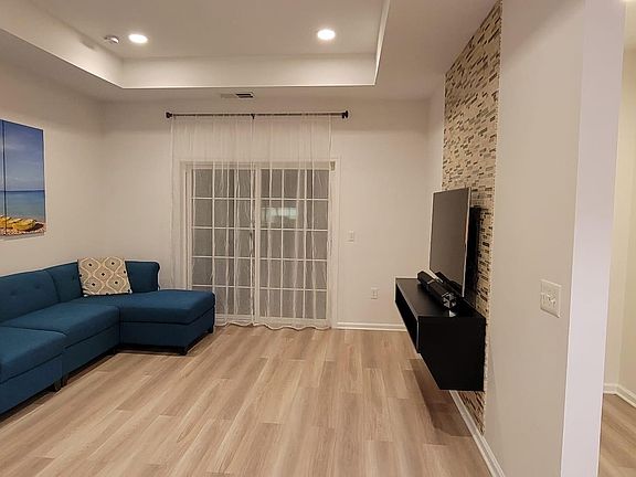 4th image of 541 Doral Ct #541