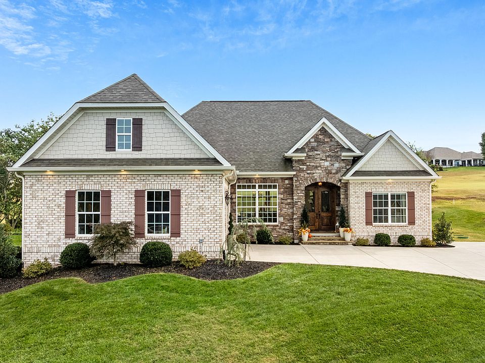 1st image of 340 Pineberry Dr