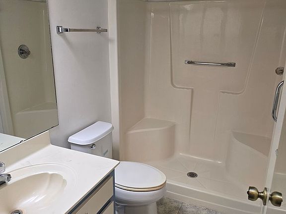 2nd image of 221 E Leon Loop