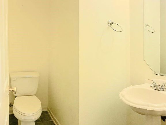 4th image of 9115 Sunny Ridge Dr