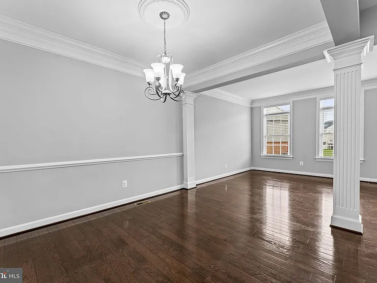 21268 Park Grove Ter — Photo 9