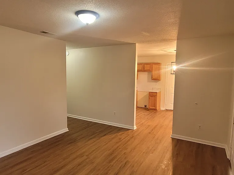 3594 Russelwood Dr — Photo 4