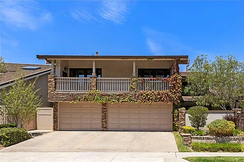 26 Mission Bay Dr Photo 1