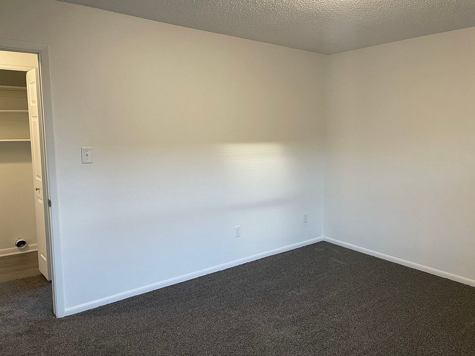 1st image of 1532 Trent Ct #15