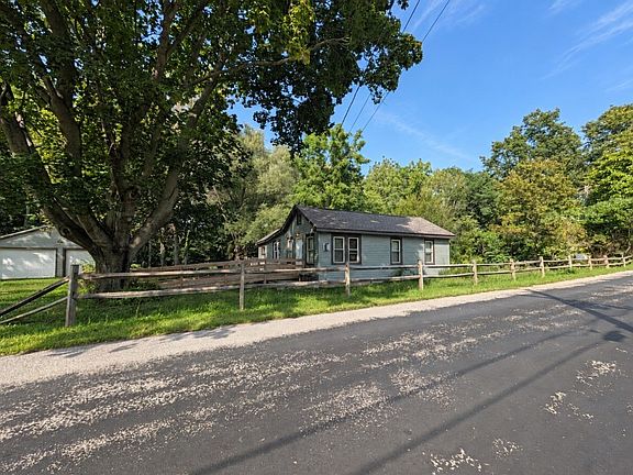 3rd image of 9058 Leet Rd