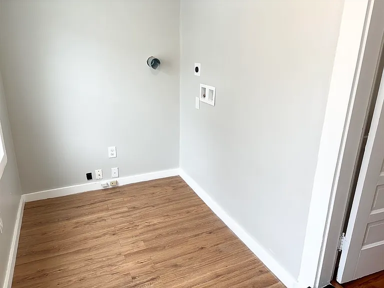 73 Dent St #2 — Photo 34