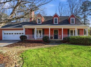 225 Barrington Dr E, Roswell, GA 30076