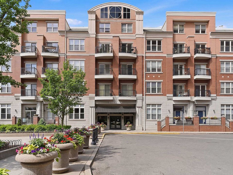 1st image of 15 Warren St APT 109