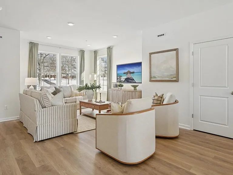 111 Spenser Way — Photo 10