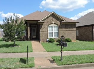 3118 Magnolia Dr, Hernando, MS 38632