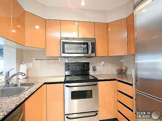 1189 Howe St #2102 — Photo 12