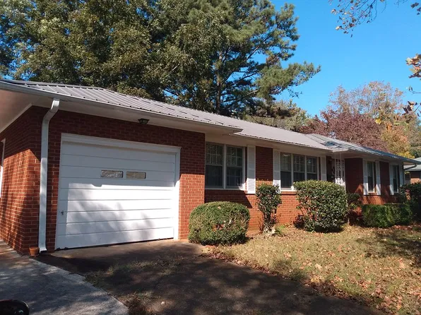 3707 Lakewood Rd NW, Huntsville, AL 35811