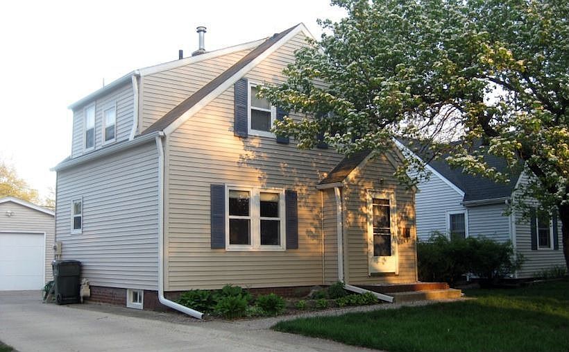 1st image of 1028 Marston Ave