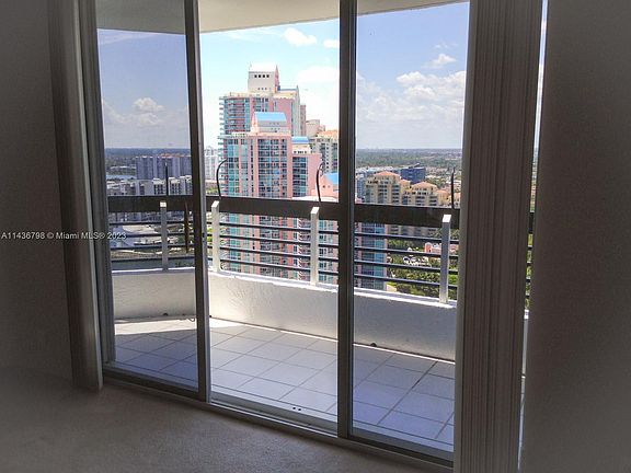 5th image of 3530 Mystic Pointe Dr APT 3203