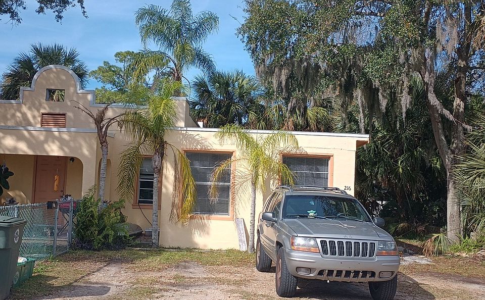 1st image of 216 Nancy Dr