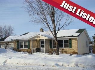 1328 Hyland Dr, Stoughton, WI 53589
