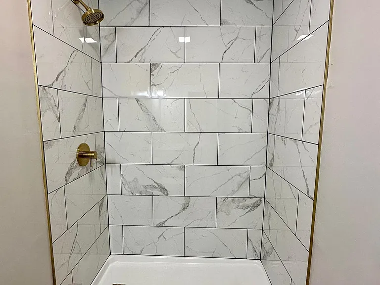 1368 Buena Vista Blvd SE #B — Photo 7