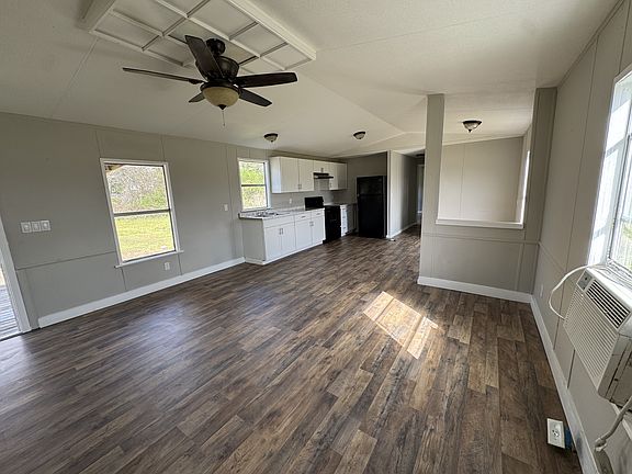 4th image of 1136 County Road 21 N