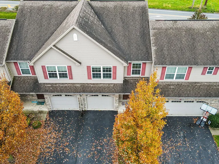 6106 Terry Davis Ct — Photo 9