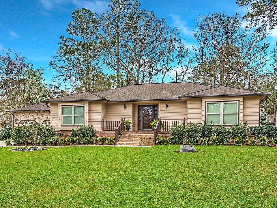 1st image of 115 Hunt Club Dr