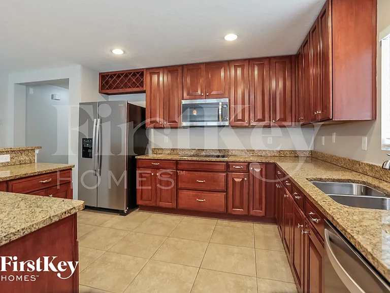 335 Candlebark Dr — Photo 6