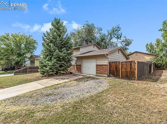 3rd image of 7260 Grand Valley Dr