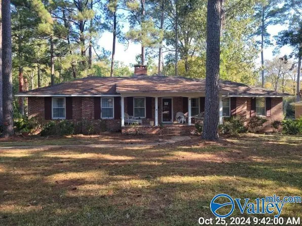 217 Monterey Cir, Gadsden, AL 35901