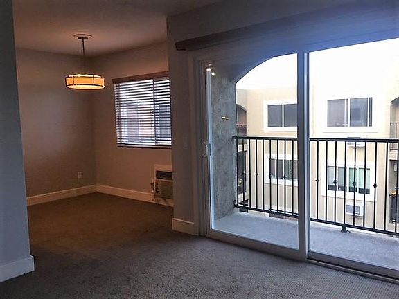 2nd image of 836 W Pennsylvania Ave APT 315