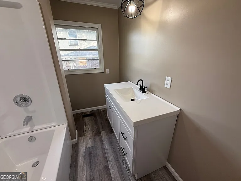 412 Roberson St — Photo 35