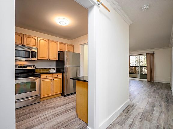 2nd image of 3108 Barons Rd #308