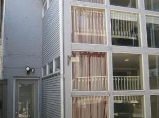 2037 W McLean Ave #COACH, Chicago, IL 60647