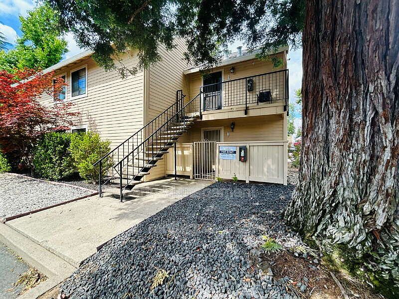 1st image of 7445 Auburn Oaks Ct APT K
