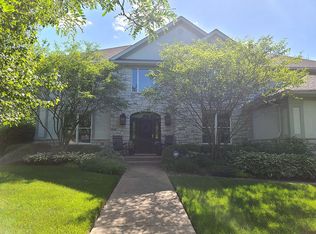 992 Box Turtle Ct, Columbus, IN 47201