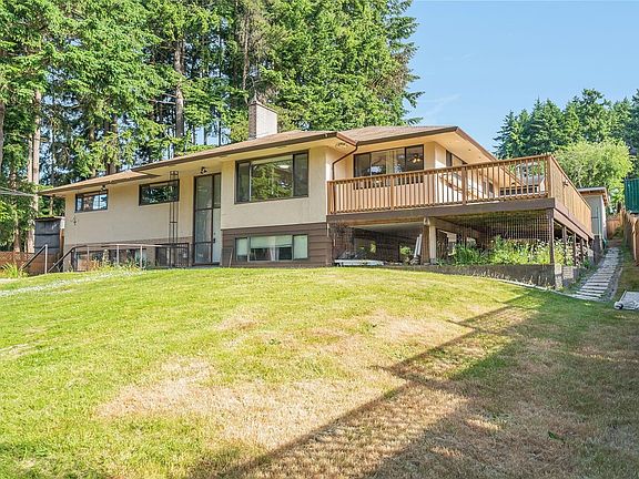 3rd image of 5831 Hammond Bay Rd