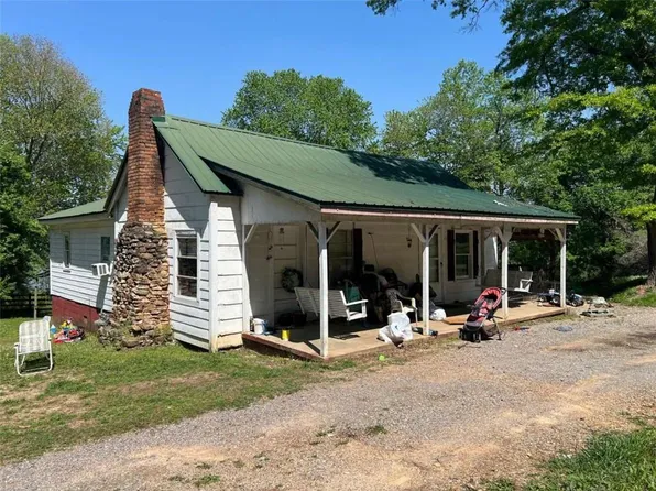 2233 Wax Rd SE, Aragon, GA 30104