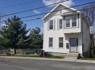 1605 2nd St, Rensselaer, NY 12144