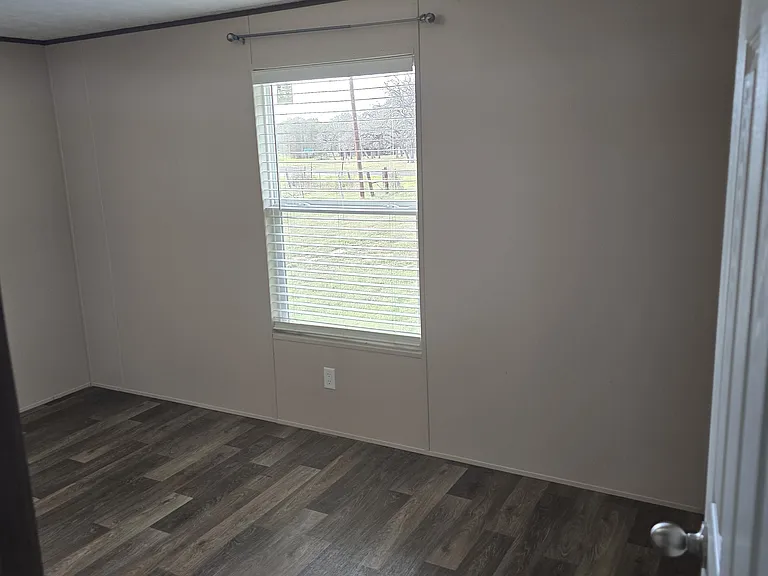 1656 FM 713 — Photo 12