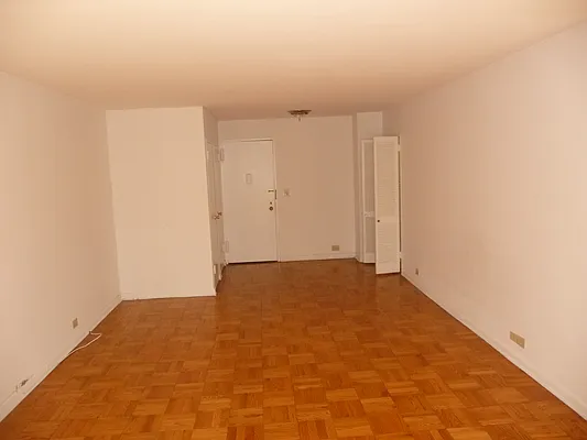 Rented by Aida Real Estate Sales | media 28