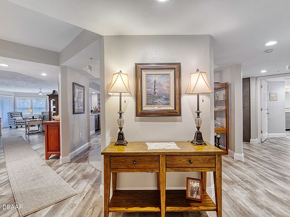 5th image of 1 John Anderson Dr APT 103