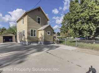 904 Gratis Ave, Des Moines, IA 50315