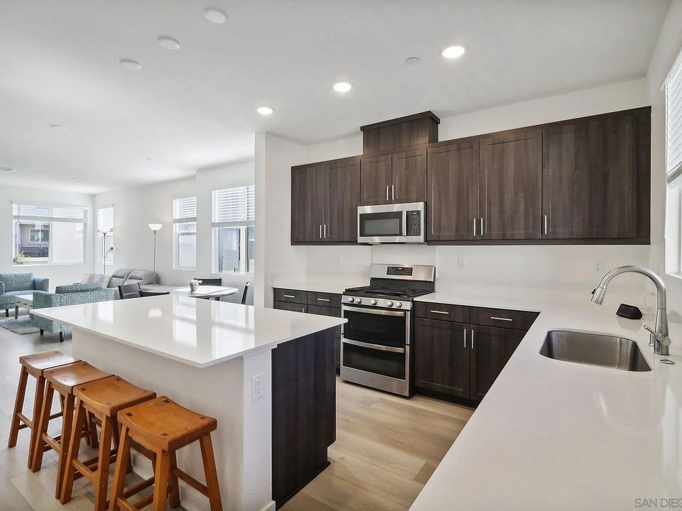 1st image of 5481 Seacliff Pl Unit 94