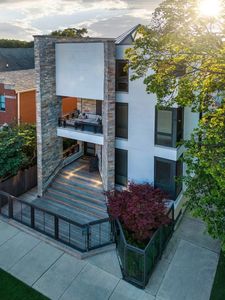 3124 N Leavitt St, Chicago, IL, 60618